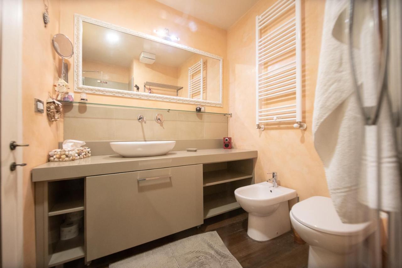 루카 Residenza Al Pavone Luxury With Terrace 아파트 외부 사진